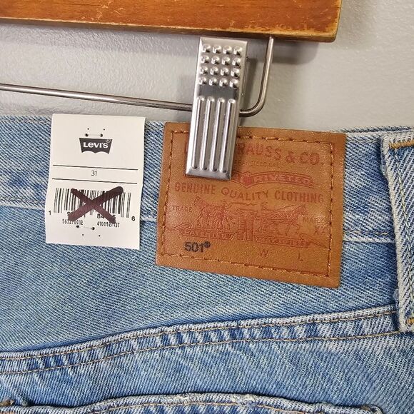 NWT LEVIS 501 HIGH RISE SHORTS SIZE 31 - Picture 13 of 16